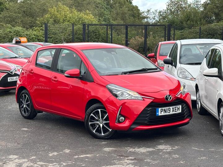 Toyota Yaris 1.5 VVT-i Icon Tech Euro 6 5dr