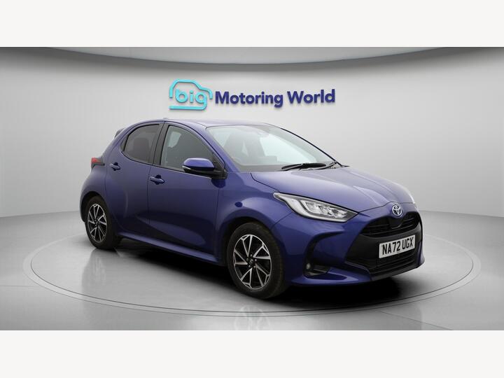 Toyota Yaris 1.5 VVT-h Design E-CVT Euro 6 (s/s) 5dr