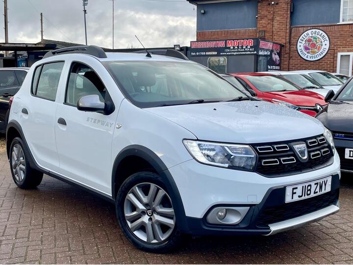 Dacia Sandero Stepway 0.9 TCe Ambiance Euro 6 (s/s) 5dr Dacia Sandero Stepway 0.9 TCe Ambiance Euro 6 (s/s) 5dr