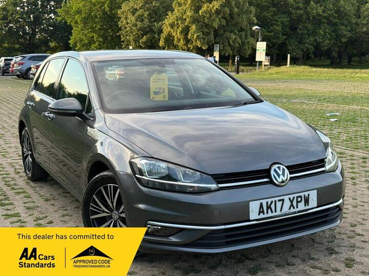 Volkswagen Golf 1.4 TSI BlueMotion Tech SE Nav Euro 6 (s/s) 5dr Volkswagen Golf 1.4 TSI BlueMotion Tech SE Nav Euro 6 (s/s) 5dr