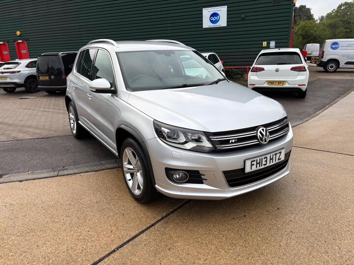 Volkswagen Tiguan 2.0 TDI BlueMotion Tech R-Line DSG 4WD Euro 5 (s/s) 5dr