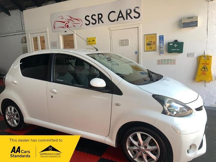 Toyota AYGO 1.0 VVT-i Mode Euro 5 5dr