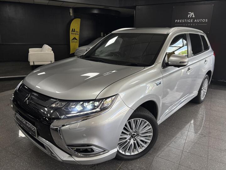 Mitsubishi Outlander 2.4h TwinMotor 13.8kWh 4h CVT 4WD Euro 6 (s/s) 5dr