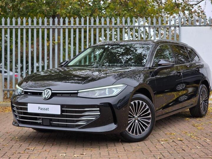 Volkswagen Passat 1.5 ETSI MHEV Elegance DSG Euro 6 (s/s) 5dr