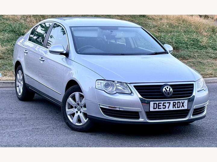 Volkswagen Passat 2.0 FSI SE Tiptronic Euro 4 4dr