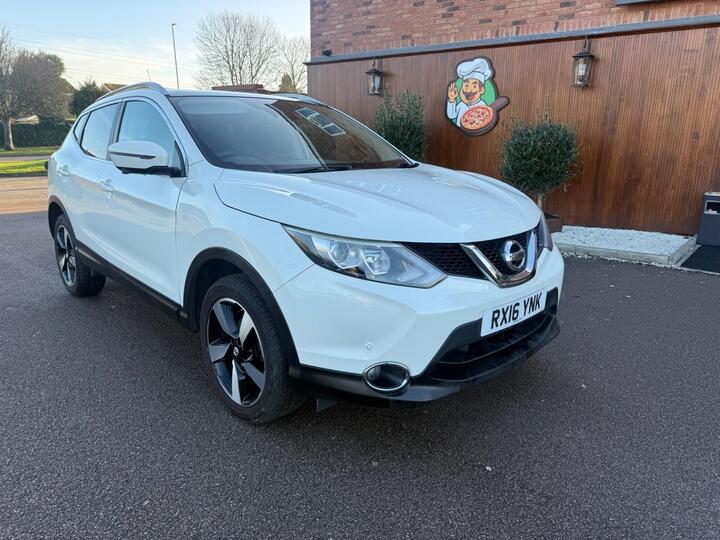 Nissan Qashqai 1.2 DIG-T N-Connecta 2WD Euro 6 (s/s) 5dr