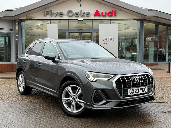 Audi Q3 1.5 TFSI CoD 35 S Line S Tronic Euro 6 (s/s) 5dr
