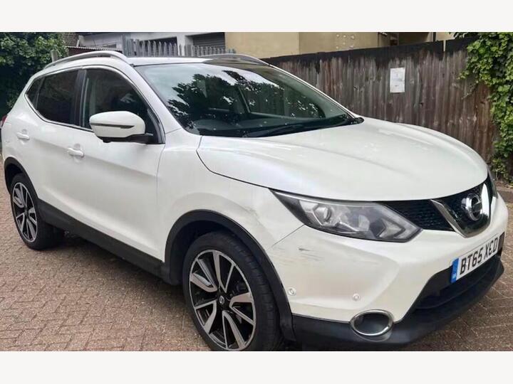 Nissan Qashqai 1.2 DIG-T Tekna XTRON 2WD Euro 6 (s/s) 5dr