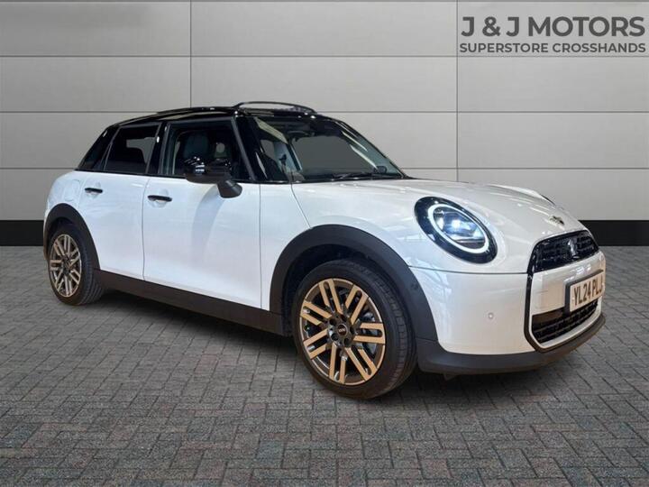 MINI Cooper 1.5C Classic Steptronic Euro 6 (s/s) 5dr