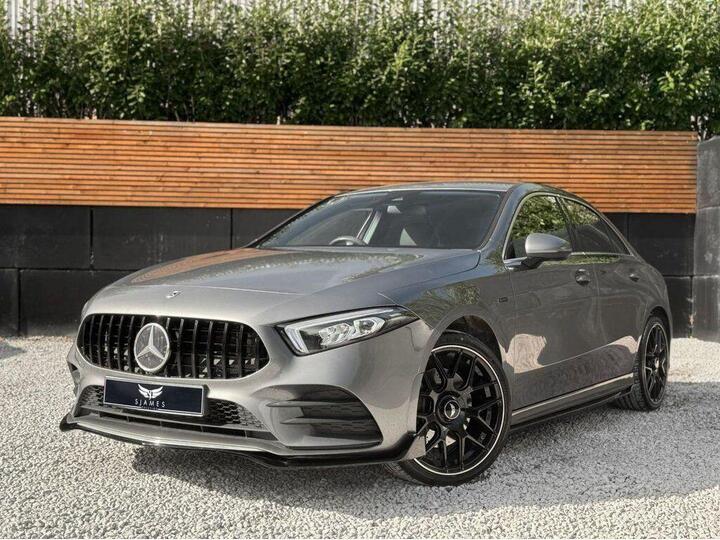 Mercedes-Benz A-CLASS 1.3 A250e 15.6kWh AMG Line 8G-DCT Euro 6 (s/s) 4dr