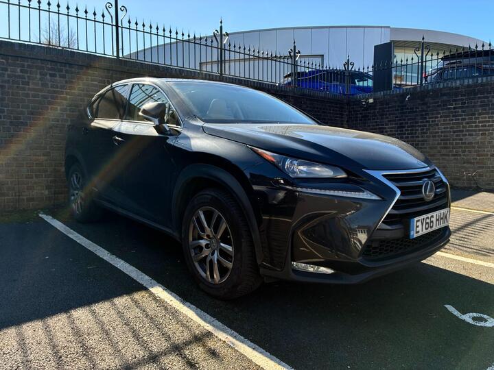 Lexus NX 2.5 300h Luxury E-CVT 4WD Euro 6 (s/s) 5dr