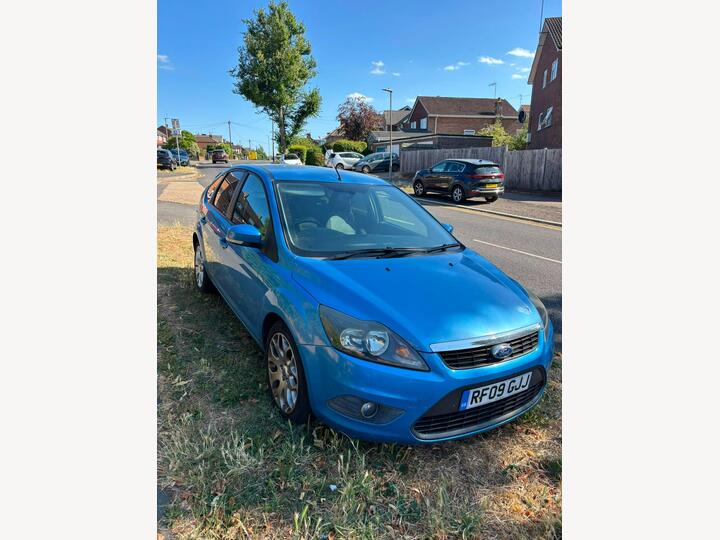 Ford Focus 1.6 Zetec 5dr