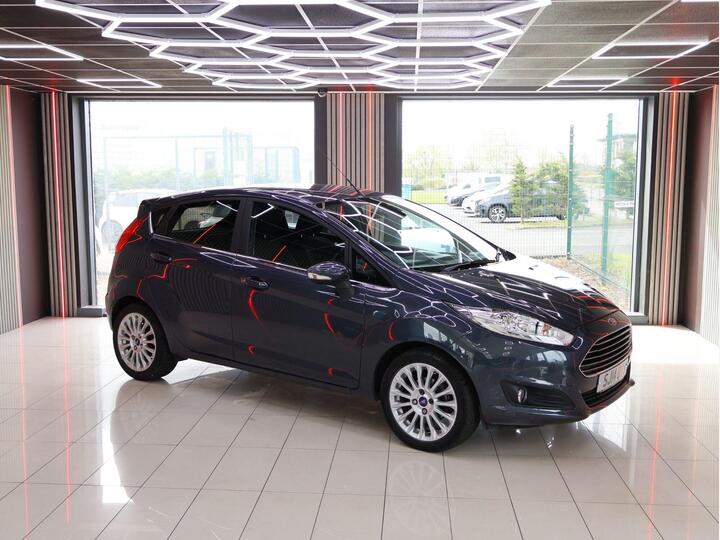 Ford FIESTA 1.6 Titanium Powershift Euro 5 5dr