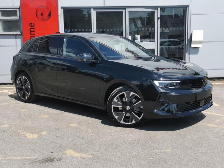 Vauxhall Astra Electric 54kWh Ultimate Auto 5dr