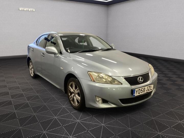 Lexus IS 2.2 220TD 4dr