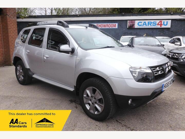 Dacia DUSTER 1.5 DCi Laureate Euro 6 (s/s) 5dr Dacia DUSTER 1.5 DCi Laureate Euro 6 (s/s) 5dr