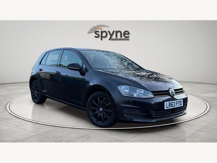 Volkswagen Golf 1.6 TDI BlueMotion Tech SE DSG Euro 5 (s/s) 5dr Volkswagen Golf 1.6 TDI BlueMotion Tech SE DSG Euro 5 (s/s) 5dr