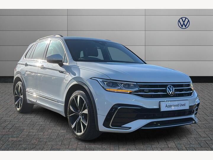Volkswagen Tiguan 1.5 TSI R-Line DSG Euro 6 (s/s) 5dr Volkswagen Tiguan 1.5 TSI R-Line DSG Euro 6 (s/s) 5dr