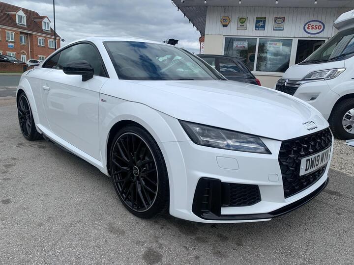 Audi TT 2.0 TFSI 40 Black Edition S Tronic Euro 6 (s/s) 3dr