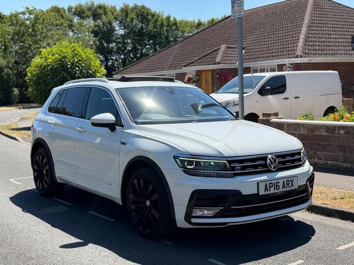 Volkswagen Tiguan 2.0 TDI BlueMotion Tech R-Line DSG 4Motion Euro 6 (s/s) 5dr