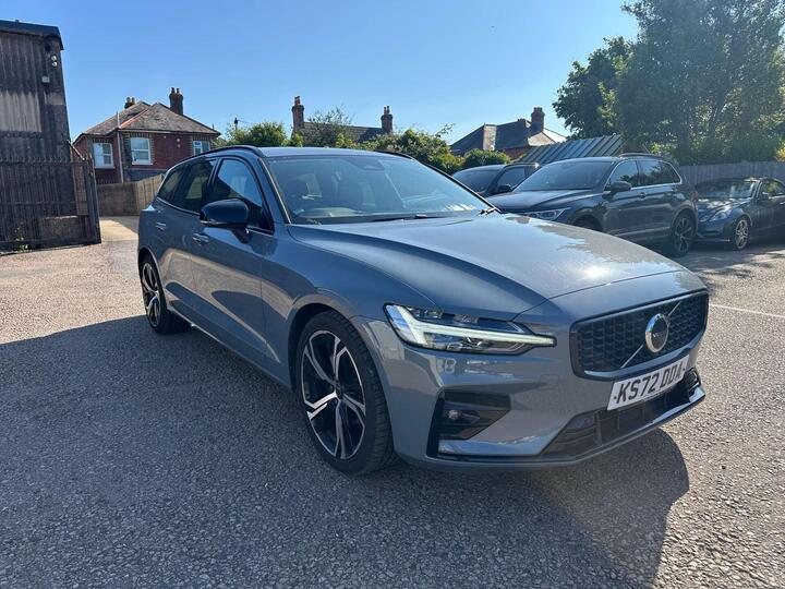 Volvo V60 2.0 B3 MHEV Plus DCT Auto Euro 6 (s/s) 5dr