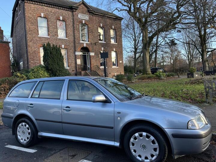 Skoda OCTAVIA DIESEL ESTATE 1.9 TDI Ambiente 5dr Skoda OCTAVIA DIESEL ESTATE 1.9 TDI Ambiente 5dr