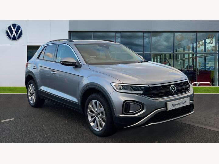 Volkswagen T-Roc 1.5 TSI Match DSG Euro 6 (s/s) 5dr Volkswagen T-Roc 1.5 TSI Match DSG Euro 6 (s/s) 5dr