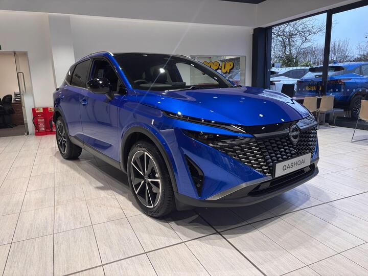 Nissan Qashqai 1.3 DIG-T MHEV Tekna XTRON Euro 6 (s/s) 5dr