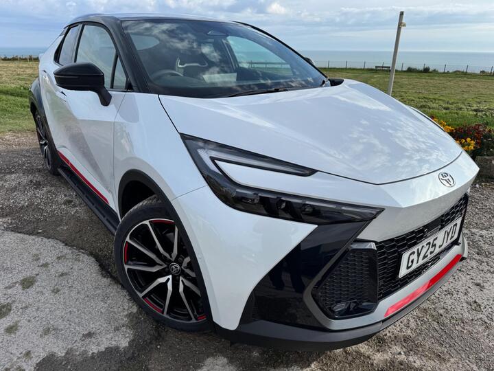 Toyota C-HR 2.0 VVT 13.6kWh GR SPORT CVT Euro 6 (s/s) 5dr Toyota C-HR 2.0 VVT 13.6kWh GR SPORT CVT Euro 6 (s/s) 5dr