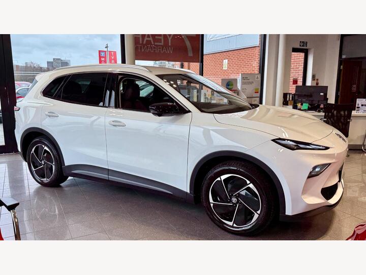 MG MGS5 64kWh Trophy Long Range Auto 5dr