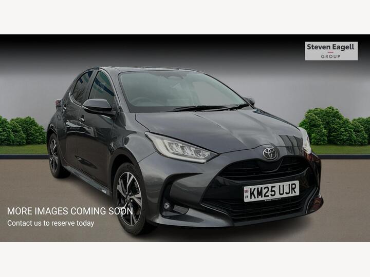 Toyota Yaris 1.5 VVT-h Design E-CVT Euro 6 (s/s) 5dr