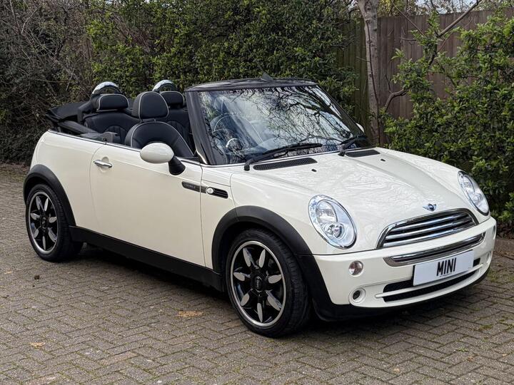 MINI Convertible 1.6 Cooper Sidewalk CVT Euro 4 2dr