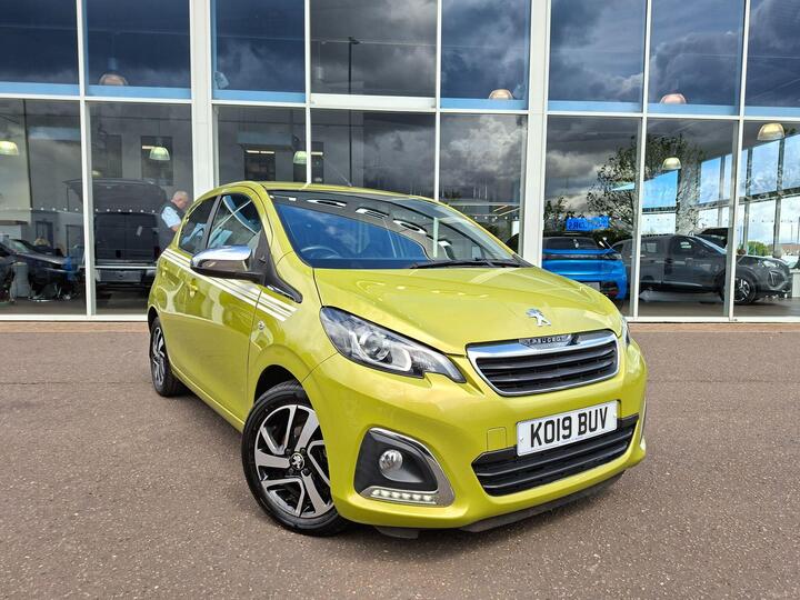 Peugeot 108 1.0 Collection 2 Tronic Euro 6 (s/s) 5dr Peugeot 108 1.0 Collection 2 Tronic Euro 6 (s/s) 5dr
