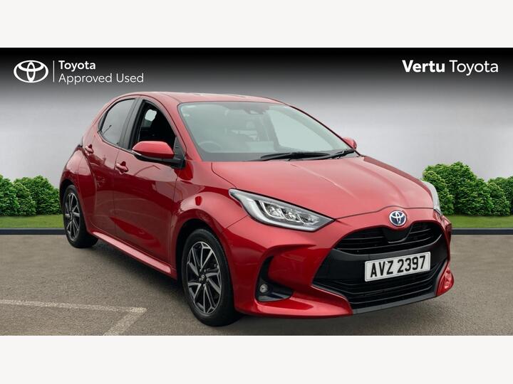 Toyota Yaris 1.5 VVT-h Design E-CVT Euro 6 (s/s) 5dr Toyota Yaris 1.5 VVT-h Design E-CVT Euro 6 (s/s) 5dr