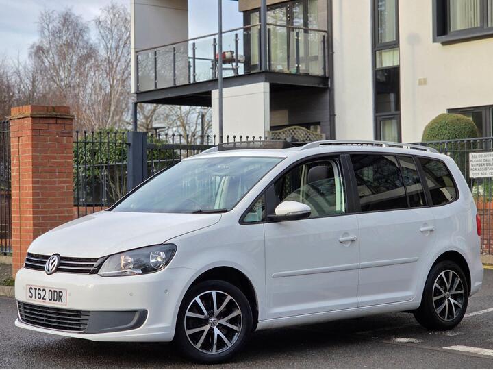 Volkswagen Touran 2.0 TDI SE Euro 5 5dr Volkswagen Touran 2.0 TDI SE Euro 5 5dr