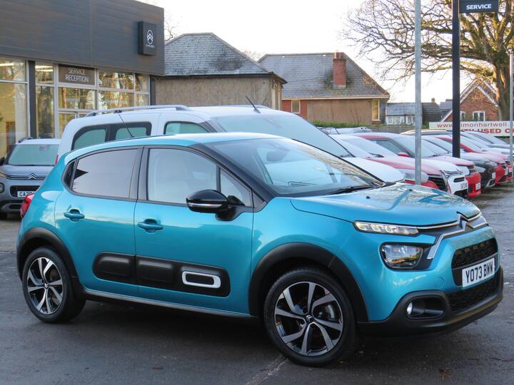 Citroen C3 1.2 PureTech MAX Euro 6 (s/s) 5dr Citroen C3 1.2 PureTech MAX Euro 6 (s/s) 5dr
