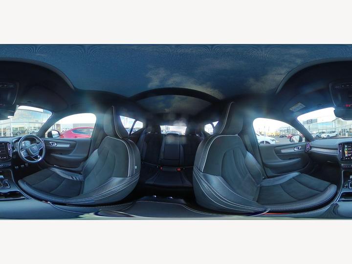 Volvo XC40 1.5 T3 R-Design Pro Euro 6 (s/s) 5dr