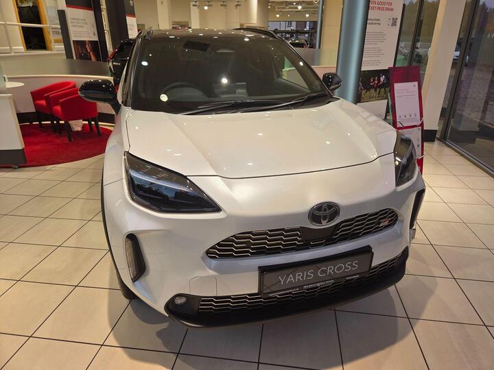 Toyota Yaris Cross 1.5 VVT-h GR SPORT E-CVT Euro 6 (s/s) 5dr