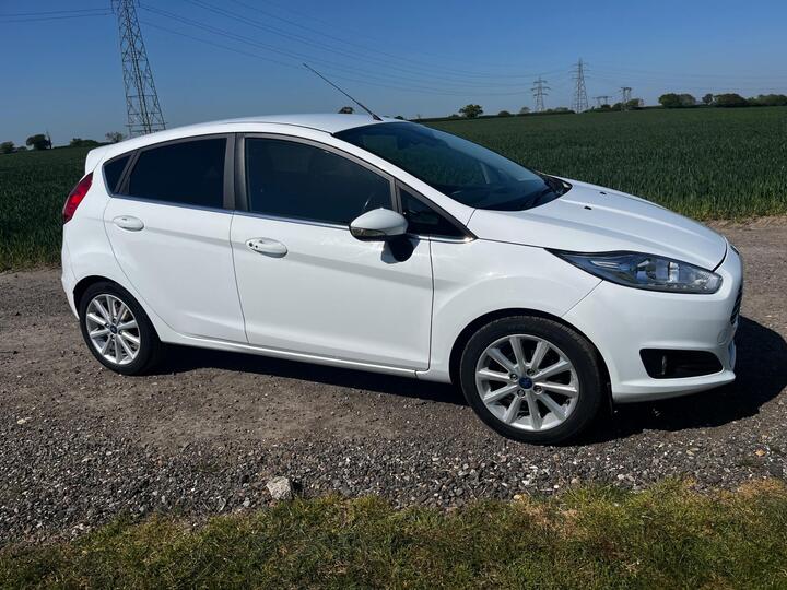Ford Fiesta 1.0T EcoBoost Titanium Euro 6 (s/s) 5dr
