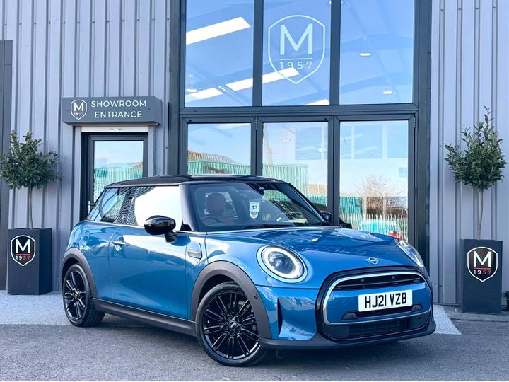 MINI Hatch 1.5 Cooper Exclusive Steptronic Euro 6 (s/s) 3dr