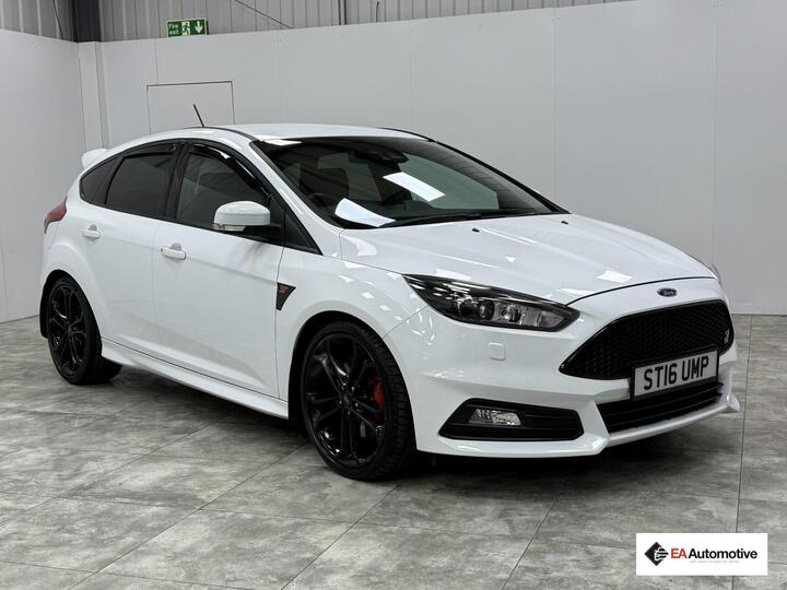 Ford Focus 2.0T EcoBoost ST-3 Hatchback 5dr Petrol Manual Euro 6 (s/s) (250 Ps)