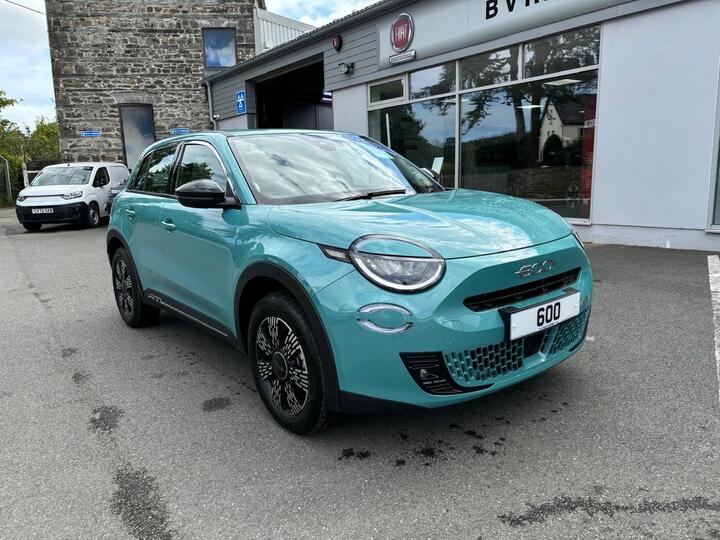 Fiat 600 Ice 1.2 MHEV E-DCT Euro 6 (s/s) 5dr