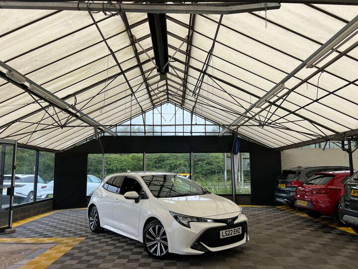 Toyota COROLLA 1.8 VVT-h Design CVT Euro 6 (s/s) 5dr
