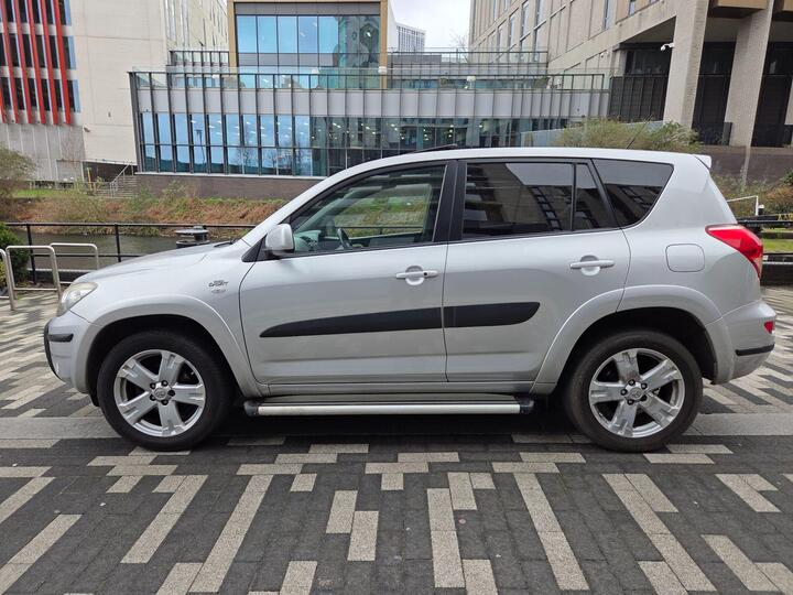 Toyota RAV4 2.2 D-4D T180 4WD 5dr