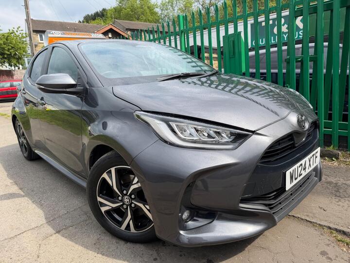 Toyota Yaris 1.5 VVT-h Design E-CVT Euro 6 (s/s) 5dr