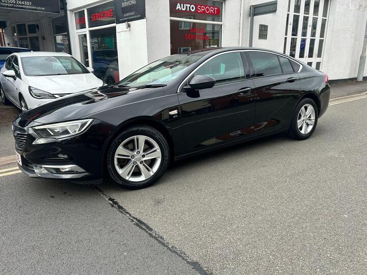 Vauxhall Insignia 1.6 Turbo D BlueInjection SRi Grand Sport Euro 6 (s/s) 5dr Vauxhall Insignia 1.6 Turbo D BlueInjection SRi Grand Sport Euro 6 (s/s) 5dr