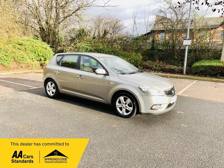 Kia Ceed 1.6 CRDi EcoDynamics 2 Euro 5 (s/s) 5dr