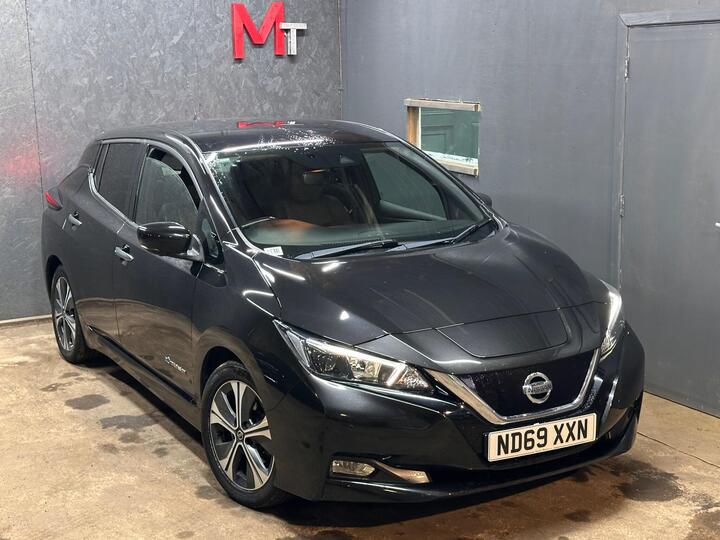 Nissan Leaf 40kWh N-Connecta Auto 5dr