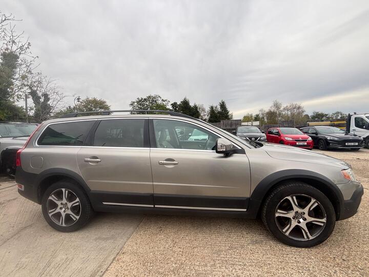 Volvo XC70 2.4 D5 SE Lux Geartronic AWD Euro 5 5dr