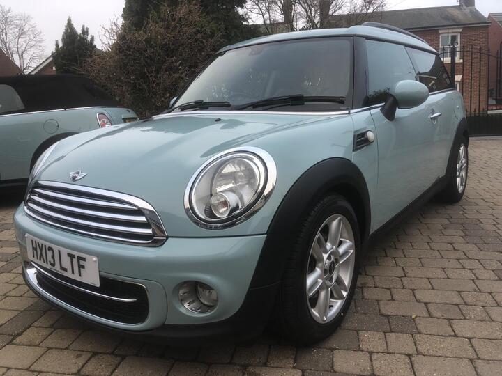 MINI Clubman 2.0 Cooper D Auto Euro 5 5dr MINI Clubman 2.0 Cooper D Auto Euro 5 5dr